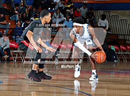 Thumbnail 2 in Salesian College Preparatory vs. Dorman (Chick-Fil-A Classic American Division Championship) photogallery.