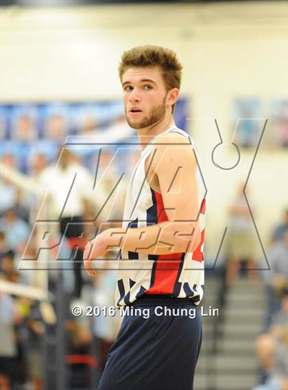 Thumbnail 3 in Beckman vs. Corona del Mar (CIF SoCal Regional D1 Semifinal) photogallery.