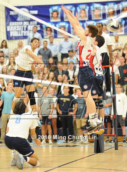 Thumbnail 2 in Beckman vs. Corona del Mar (CIF SoCal Regional D1 Semifinal) photogallery.