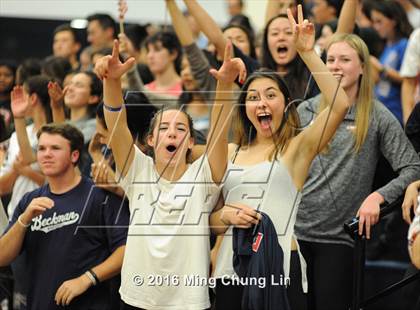 Thumbnail 3 in Beckman vs. Corona del Mar (CIF SoCal Regional D1 Semifinal) photogallery.
