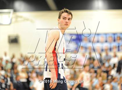 Thumbnail 2 in Beckman vs. Corona del Mar (CIF SoCal Regional D1 Semifinal) photogallery.