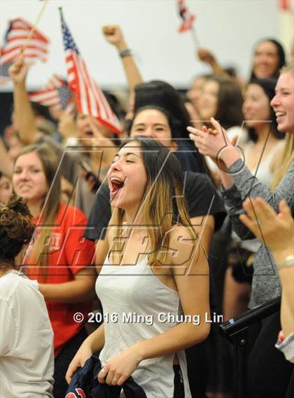 Thumbnail 3 in Beckman vs. Corona del Mar (CIF SoCal Regional D1 Semifinal) photogallery.