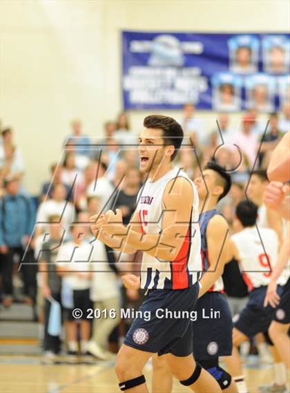 Thumbnail 3 in Beckman vs. Corona del Mar (CIF SoCal Regional D1 Semifinal) photogallery.