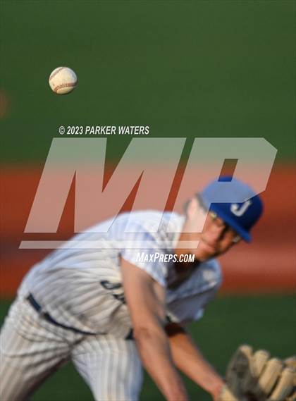 Thumbnail 1 in Central Lafourche @ Jesuit photogallery.