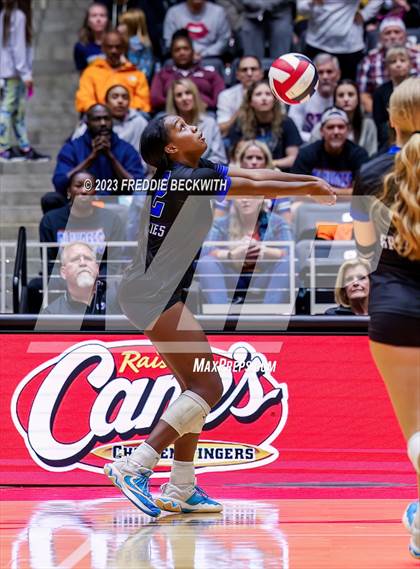 Thumbnail 2 in Grand Oaks vs. Prosper (UIL 6A Volleyball Semi-Final) photogallery.