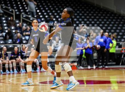 Thumbnail 1 in Grand Oaks vs. Prosper (UIL 6A Volleyball Semi-Final) photogallery.