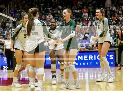 Thumbnail 3 in Grand Oaks vs. Prosper (UIL 6A Volleyball Semi-Final) photogallery.