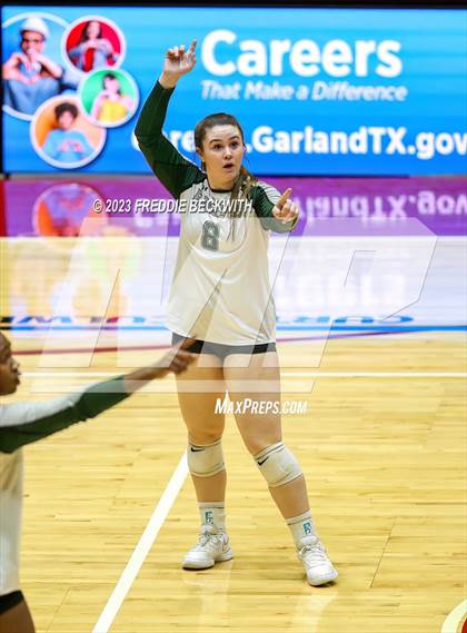 Thumbnail 2 in Grand Oaks vs. Prosper (UIL 6A Volleyball Semi-Final) photogallery.
