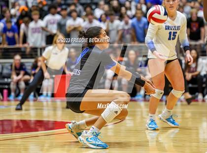 Thumbnail 1 in Grand Oaks vs. Prosper (UIL 6A Volleyball Semi-Final) photogallery.