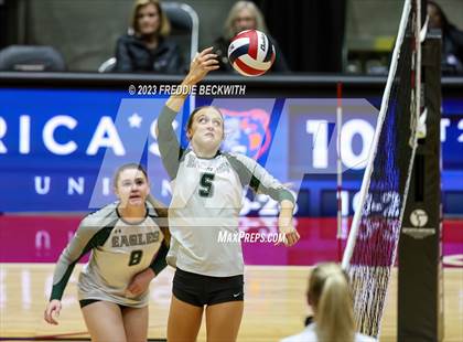 Thumbnail 1 in Grand Oaks vs. Prosper (UIL 6A Volleyball Semi-Final) photogallery.