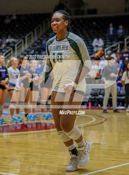 Thumbnail 3 in Grand Oaks vs. Prosper (UIL 6A Volleyball Semi-Final) photogallery.