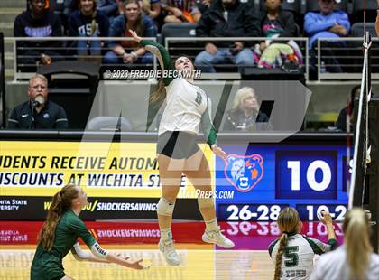 Thumbnail 1 in Grand Oaks vs. Prosper (UIL 6A Volleyball Semi-Final) photogallery.
