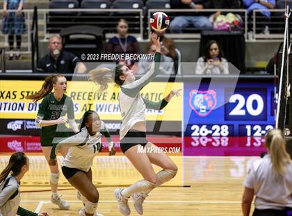 Thumbnail 1 in Grand Oaks vs. Prosper (UIL 6A Volleyball Semi-Final) photogallery.