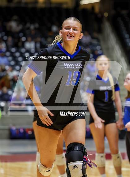 Thumbnail 2 in Grand Oaks vs. Prosper (UIL 6A Volleyball Semi-Final) photogallery.