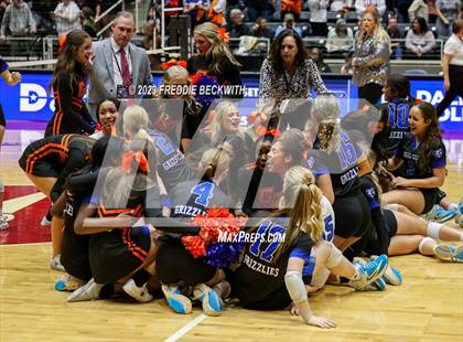 Thumbnail 3 in Grand Oaks vs. Prosper (UIL 6A Volleyball Semi-Final) photogallery.