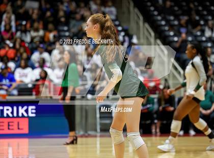 Thumbnail 1 in Grand Oaks vs. Prosper (UIL 6A Volleyball Semi-Final) photogallery.