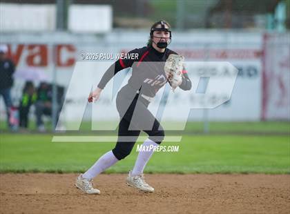 Thumbnail 1 in Hughesville vs. North Penn-Liberty (PIAA D4 Class 3A Semifinal) photogallery.