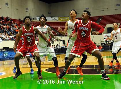 Thumbnail 2 in Zephyrhills vs. Poinciana (FHSAA State Final Four) photogallery.