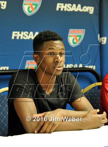 Thumbnail 3 in Zephyrhills vs. Poinciana (FHSAA State Final Four) photogallery.