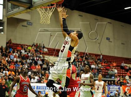 Thumbnail 3 in Zephyrhills vs. Poinciana (FHSAA State Final Four) photogallery.