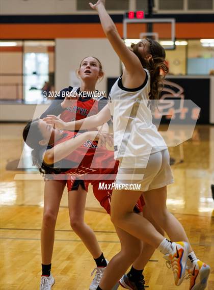 Thumbnail 3 in Shelbyville @ Gary photogallery.