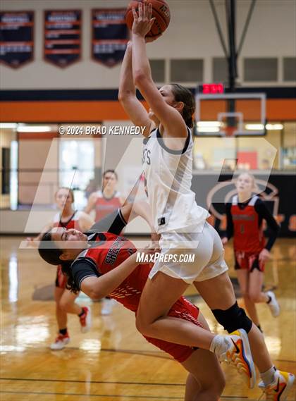 Thumbnail 3 in Shelbyville @ Gary photogallery.