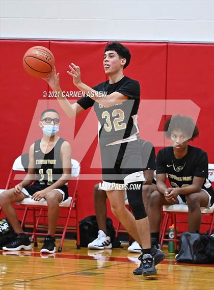 Thumbnail 1 in Cypress Woods vs Cypress Park (B Teams) photogallery.