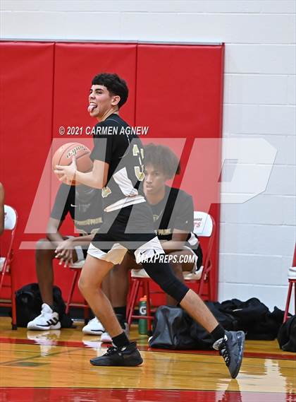 Thumbnail 3 in Cypress Woods vs Cypress Park (B Teams) photogallery.