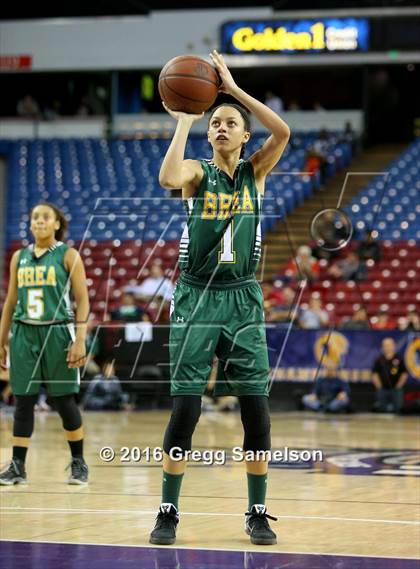 Thumbnail 3 in St. Francis vs Brea Olinda (CIF State D1 Final) photogallery.