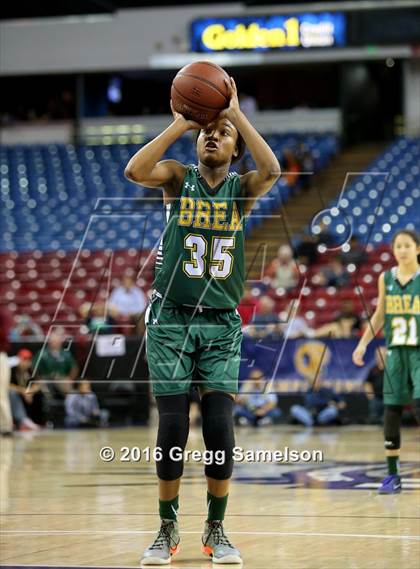 Thumbnail 1 in St. Francis vs Brea Olinda (CIF State D1 Final) photogallery.