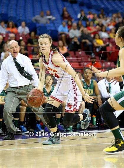 Thumbnail 3 in St. Francis vs Brea Olinda (CIF State D1 Final) photogallery.