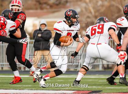 Thumbnail 3 in Barrington vs Maine South (IHSA 8A 2nd Round) photogallery.