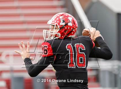 Thumbnail 3 in Barrington vs Maine South (IHSA 8A 2nd Round) photogallery.