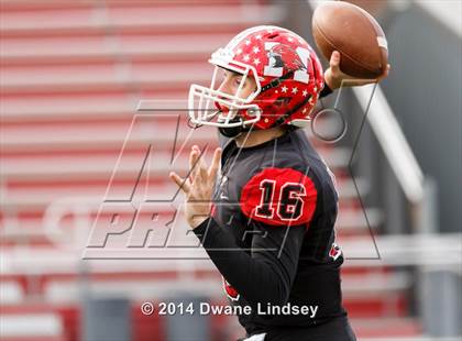 Thumbnail 1 in Barrington vs Maine South (IHSA 8A 2nd Round) photogallery.