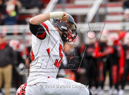 Thumbnail 3 in Barrington vs Maine South (IHSA 8A 2nd Round) photogallery.
