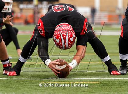 Thumbnail 3 in Barrington vs Maine South (IHSA 8A 2nd Round) photogallery.