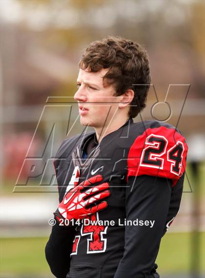 Thumbnail 3 in Barrington vs Maine South (IHSA 8A 2nd Round) photogallery.