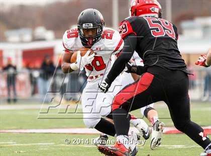 Thumbnail 1 in Barrington vs Maine South (IHSA 8A 2nd Round) photogallery.