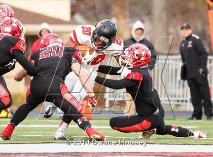 Thumbnail 3 in Barrington vs Maine South (IHSA 8A 2nd Round) photogallery.