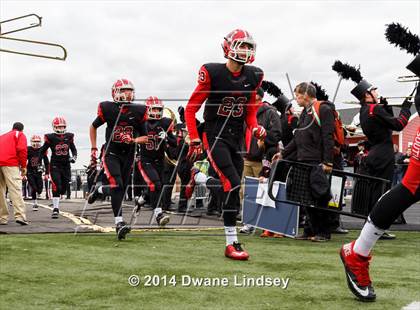 Thumbnail 3 in Barrington vs Maine South (IHSA 8A 2nd Round) photogallery.