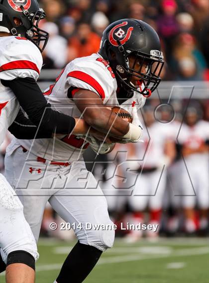 Thumbnail 1 in Barrington vs Maine South (IHSA 8A 2nd Round) photogallery.