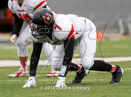 Thumbnail 3 in Barrington vs Maine South (IHSA 8A 2nd Round) photogallery.