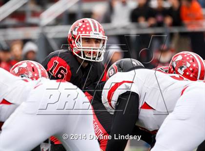 Thumbnail 1 in Barrington vs Maine South (IHSA 8A 2nd Round) photogallery.