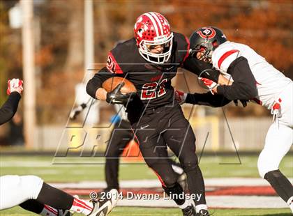 Thumbnail 2 in Barrington vs Maine South (IHSA 8A 2nd Round) photogallery.