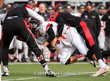 Thumbnail 3 in Barrington vs Maine South (IHSA 8A 2nd Round) photogallery.