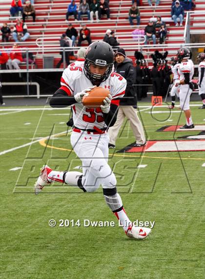 Thumbnail 1 in Barrington vs Maine South (IHSA 8A 2nd Round) photogallery.
