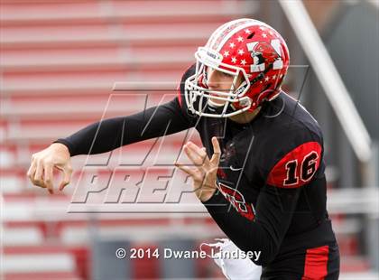 Thumbnail 2 in Barrington vs Maine South (IHSA 8A 2nd Round) photogallery.