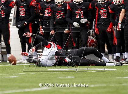 Thumbnail 1 in Barrington vs Maine South (IHSA 8A 2nd Round) photogallery.