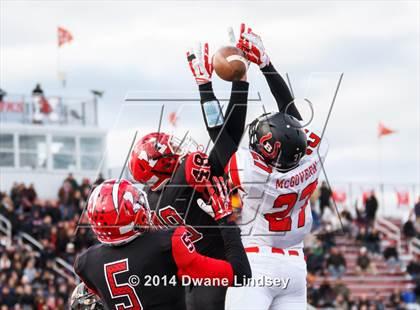 Thumbnail 1 in Barrington vs Maine South (IHSA 8A 2nd Round) photogallery.