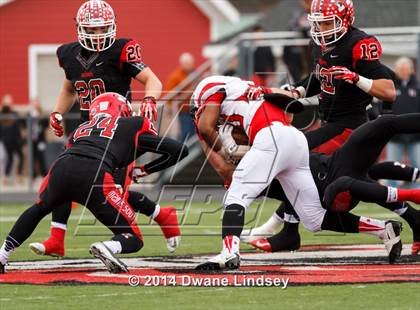 Thumbnail 3 in Barrington vs Maine South (IHSA 8A 2nd Round) photogallery.